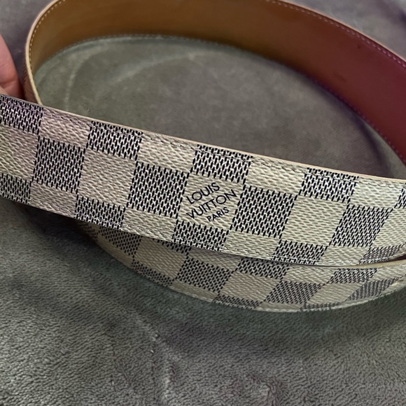 Authentic Louis Vuitton Damier Azur Canvas Leather Voyage
Belt Size 85/33 M9837 - Picture 6 of 6
